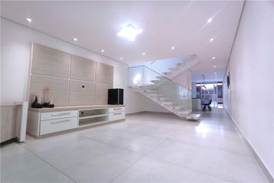 Casa, 3 quartos, 135 m² - Foto 1