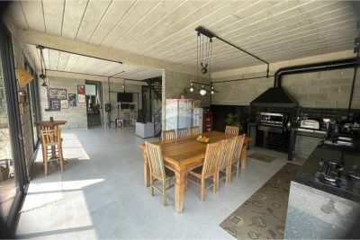 Chácara, 3 quartos, 2115 m² - Foto 2