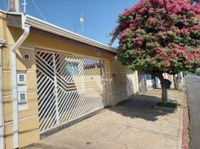 Casa, 3 quartos, 240 m² - Foto 1