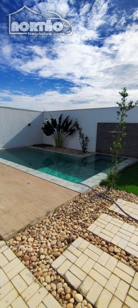 Casa, 4 quartos, 246 m² - Foto 2