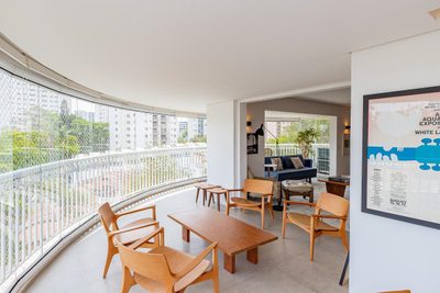 Apartamento, 4 quartos, 246 m² - Foto 2