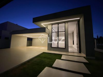 Casa, 3 quartos, 255 m² - Foto 1