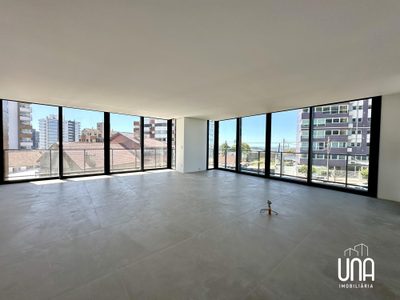 Apartamento, 3 quartos, 225 m² - Foto 1