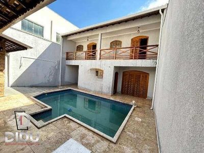 Casa, 4 quartos, 363 m² - Foto 1