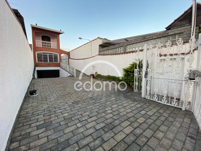 Sobrado, 3 quartos, 221 m² - Foto 1
