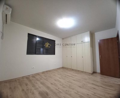 Sobrado, 3 quartos, 285 m² - Foto 2