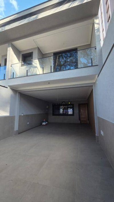 Sobrado, 3 quartos, 200 m² - Foto 1