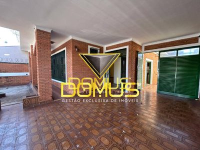 Casa, 5 quartos, 144 m² - Foto 1