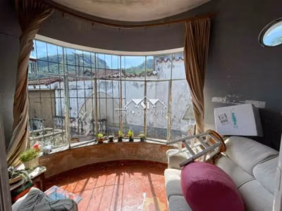 Casa, 4 quartos, 250 m² - Foto 1