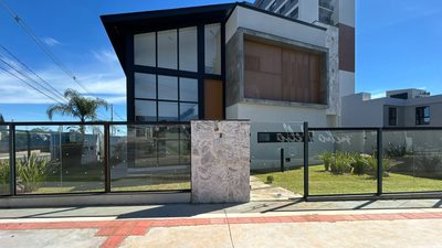 Casa, 3 quartos, 229 m² - Foto 1