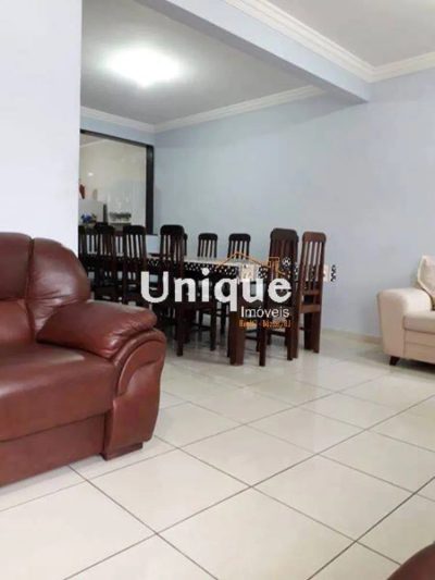 Casa, 5 quartos, 179 m² - Foto 4