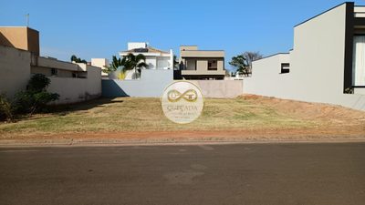 Terreno, 300 m² - Foto 1
