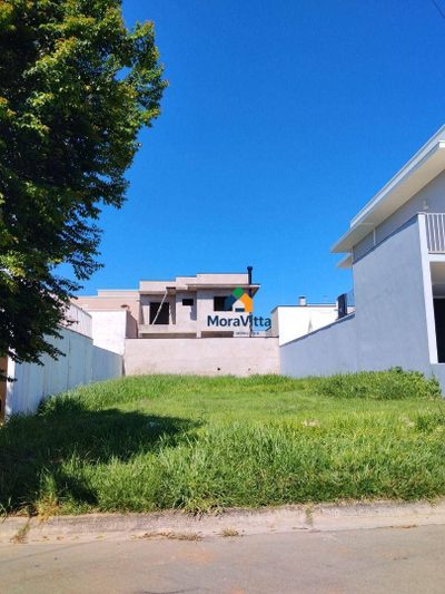 Loteamento e Condomínio, 250 m² - Foto 1