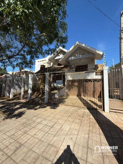Sobrado, 5 quartos, 450 m² - Foto 1