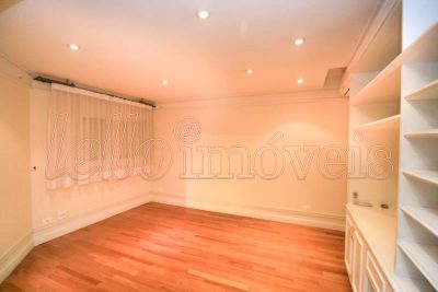 Apartamento, 3 quartos, 240 m² - Foto 4