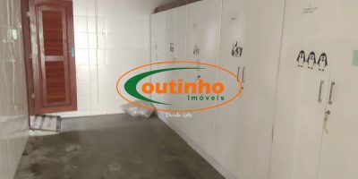 Casa, 7 quartos, 234 m² - Foto 2