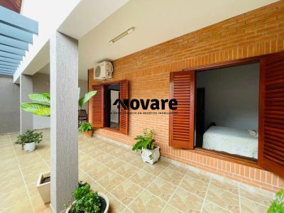 Casa, 4 quartos, 280 m² - Foto 1