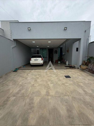 Casa, 4 quartos, 305 m² - Foto 1