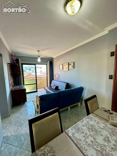 Casa, 2 quartos, 52 m² - Foto 1