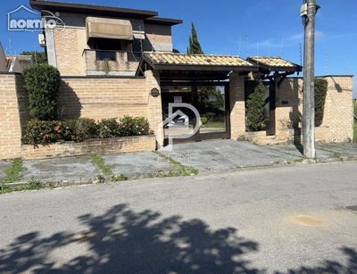 Casa, 4 quartos, 334 m² - Foto 1