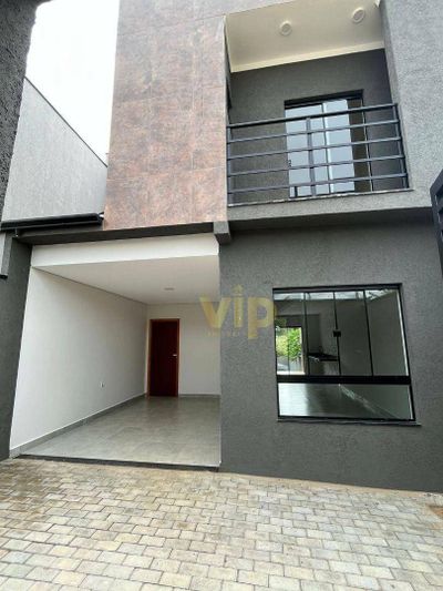 Casa, 3 quartos, 131 m² - Foto 2