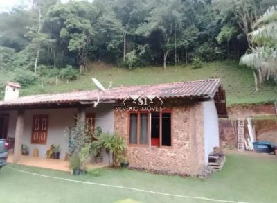 Sítio, 3 quartos, 4000 m² - Foto 1