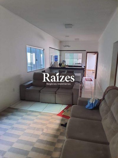 Casa, 3 quartos, 164 m² - Foto 1