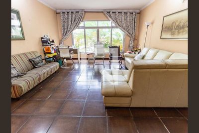 Casa, 3 quartos, 240 m² - Foto 3