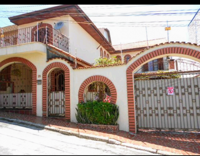 Casa, 4 quartos, 200 m² - Foto 1