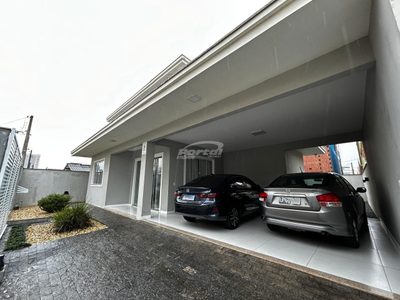 Casa, 3 quartos, 194 m² - Foto 3