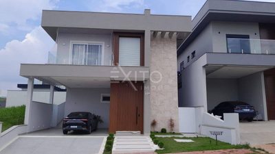 Casa, 4 quartos, 271 m² - Foto 1