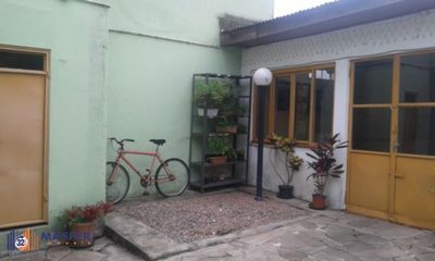 Casa, 4 quartos, 243 m² - Foto 1