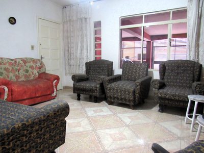 Casa, 5 quartos, 269 m² - Foto 1