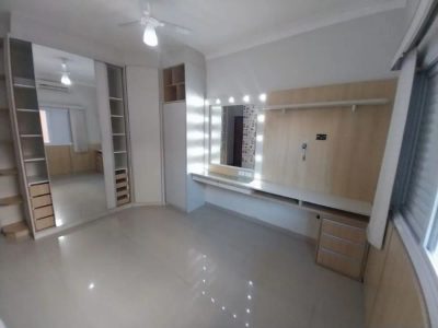 Casa, 3 quartos, 200 m² - Foto 1