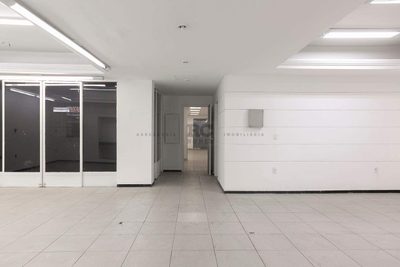 Casa, 1 quarto, 650 m² - Foto 3