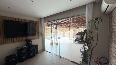 Casa, 4 quartos, 270 m² - Foto 3