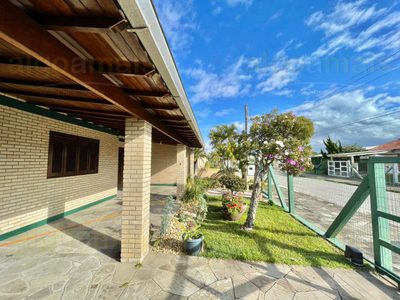 Casa, 5 quartos, 248 m² - Foto 1
