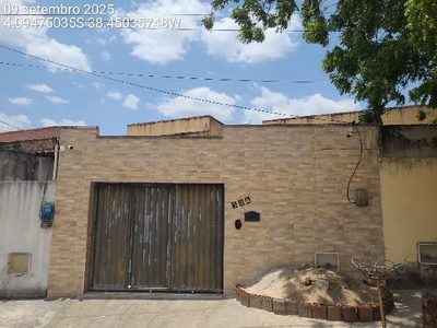 Casa, 2 quartos, 227 m² - Foto 1