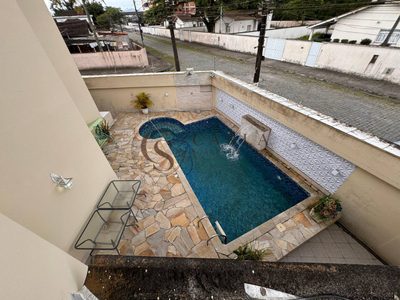 Casa, 2 quartos, 215 m² - Foto 1