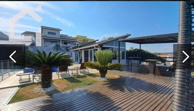 Casa, 4 quartos, 310 m² - Foto 1