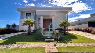 Casa, 4 quartos, 334 m² - Foto 1
