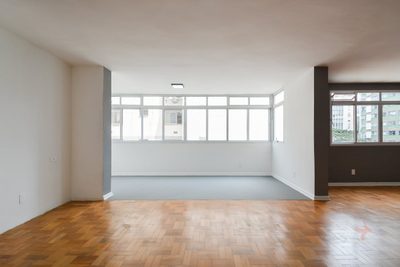 Apartamento, 3 quartos, 182 m² - Foto 2