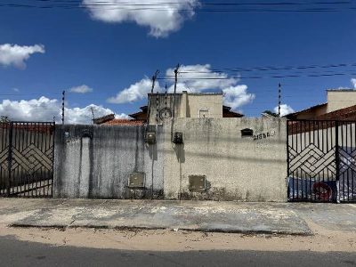 Casa, 2 quartos, 64 m² - Foto 1