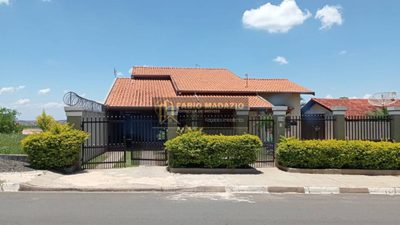 Casa, 3 quartos, 316 m² - Foto 1