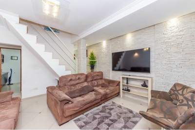 Casa, 3 quartos, 200 m² - Foto 1