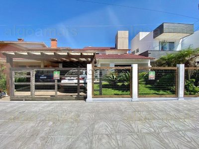Casa, 7 quartos, 195 m² - Foto 2