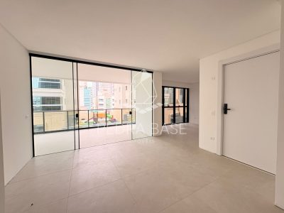 Apartamento, 3 quartos, 132 m² - Foto 1