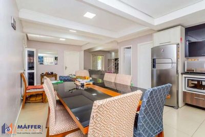 Casa, 4 quartos, 226 m² - Foto 1