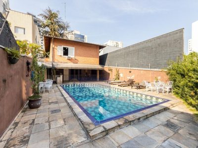 Casa, 3 quartos, 291 m² - Foto 1