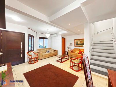 Casa, 3 quartos, 181 m² - Foto 1